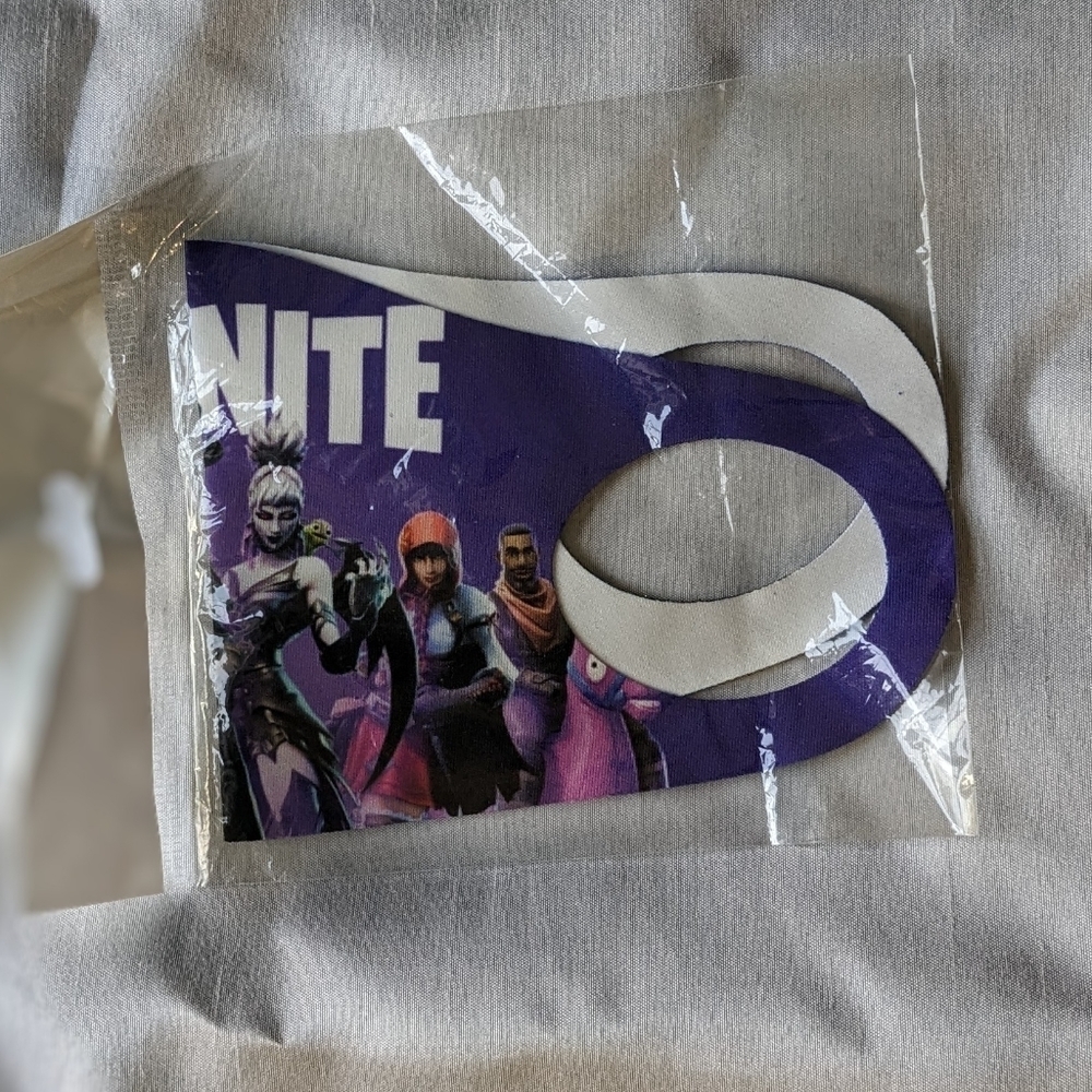 Fortnite Face-Mask. Purple -multicolor